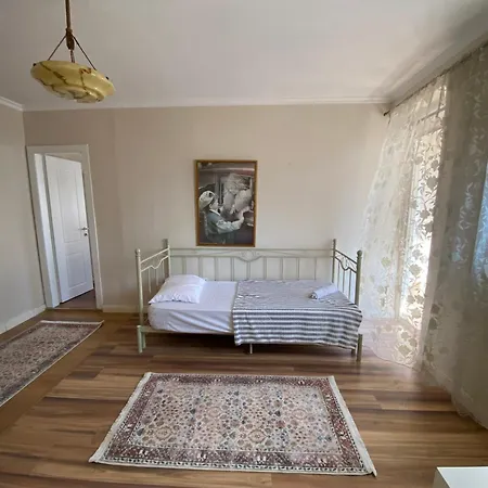 Center Penthouse Apartment