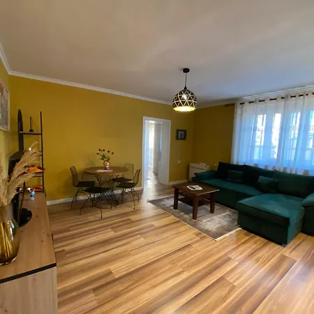 Apartment Center Penthouse Tirana